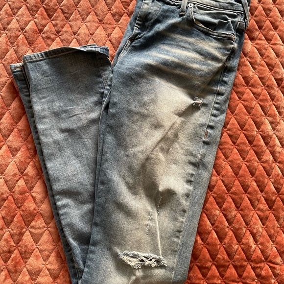 True Religion Mid Rise Straight Core Jeans, size 28 - Picture 2 of 4
